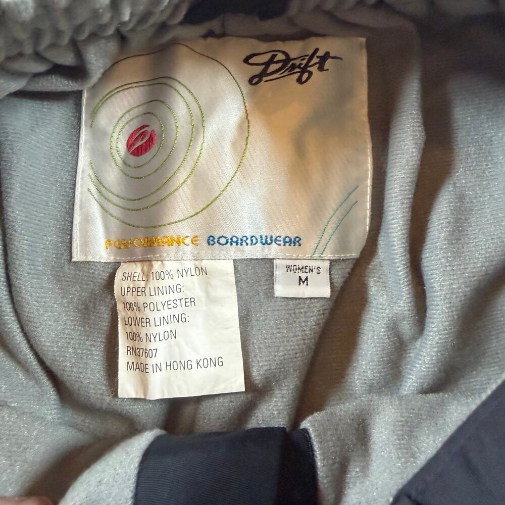 Women's Size Medium Drift Performance Boardwear S… - image 3